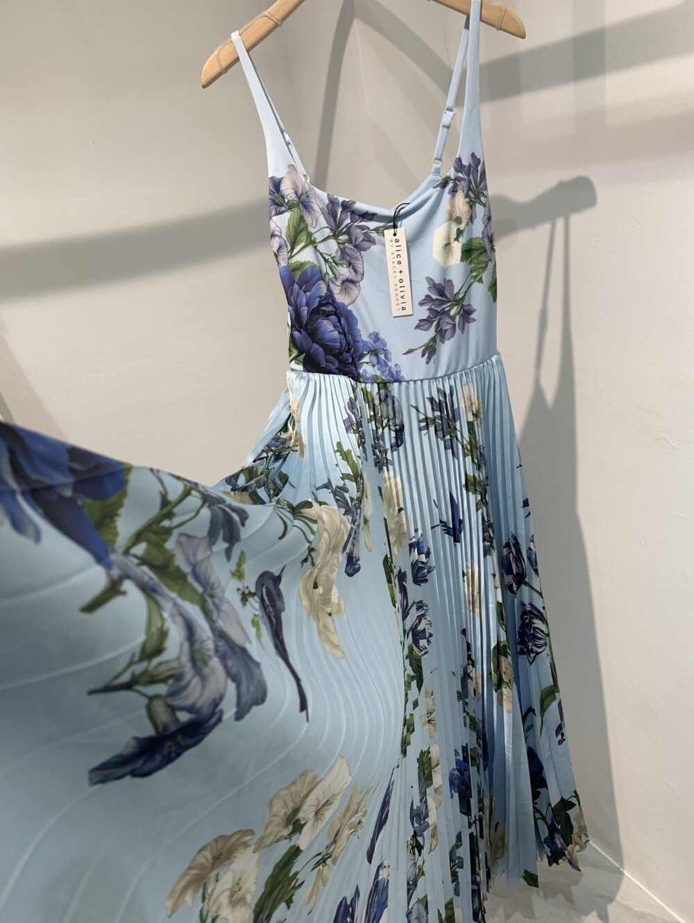 Alice + Olivia CAROLYN PLEATED MAXI DRESS - Picture 9 of 12